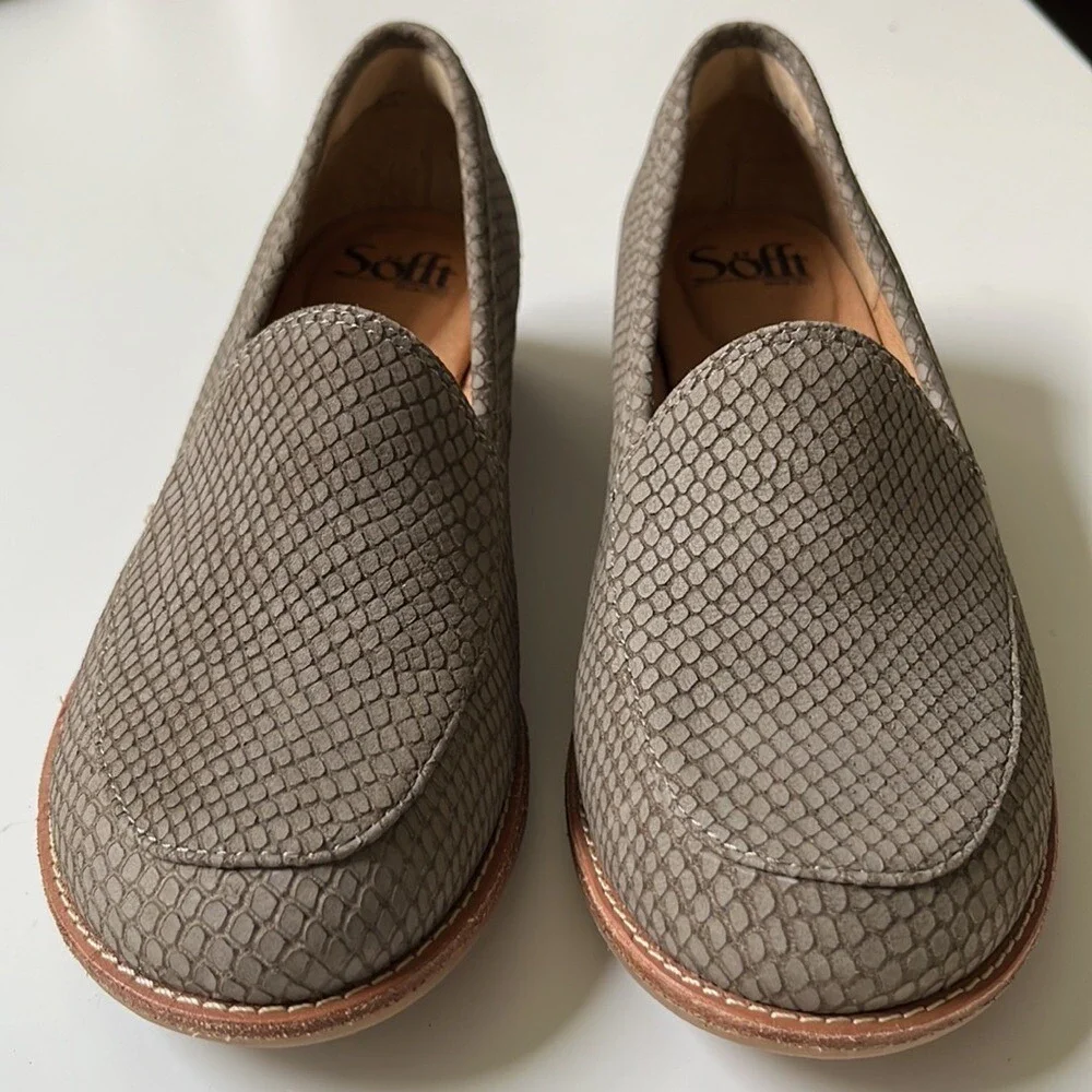 Sofft Women's Snare Grey Napoli Snake Print Nubuck Loafer Sz 6.5 Comfort Driving